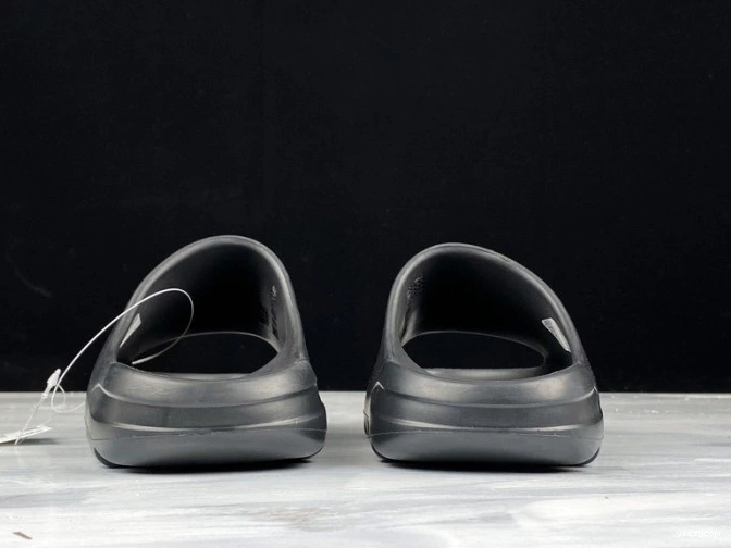 FX0495 Black Slide Adidas Yeezy 1001